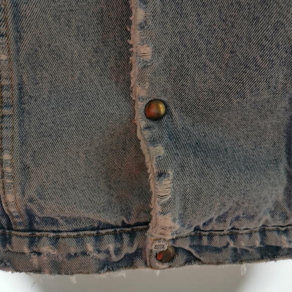VINTAGE | Sherpa lined denim vest - Picture 3 of 7